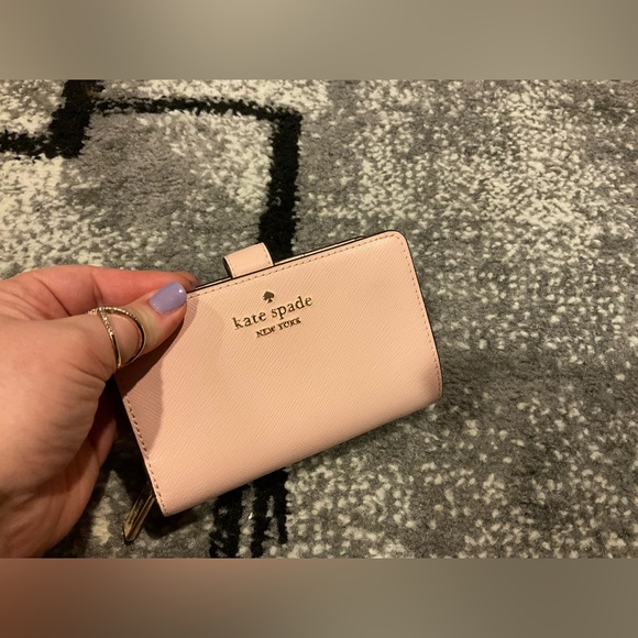 Kate Spade Wallet - Picture 5 of 5